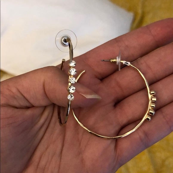 true to form Jewelry - Good hoop earrings
